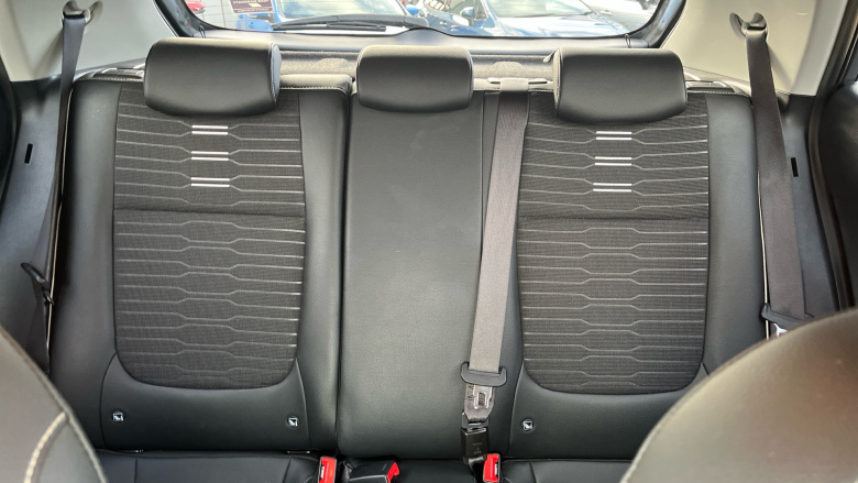 Kia Stonic 1.0T GDi 48V GT-Line S 5dr DCT Petrol Estate